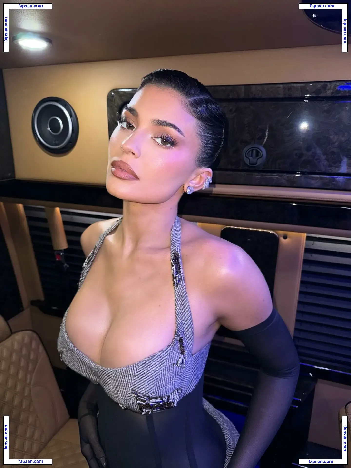 Kylie Jenner nude photo #7362 from OnlyFans