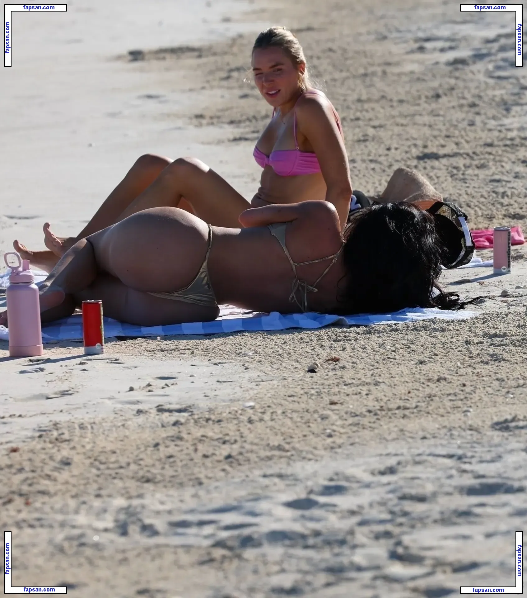 Kylie Jenner nude photo #7392 from OnlyFans