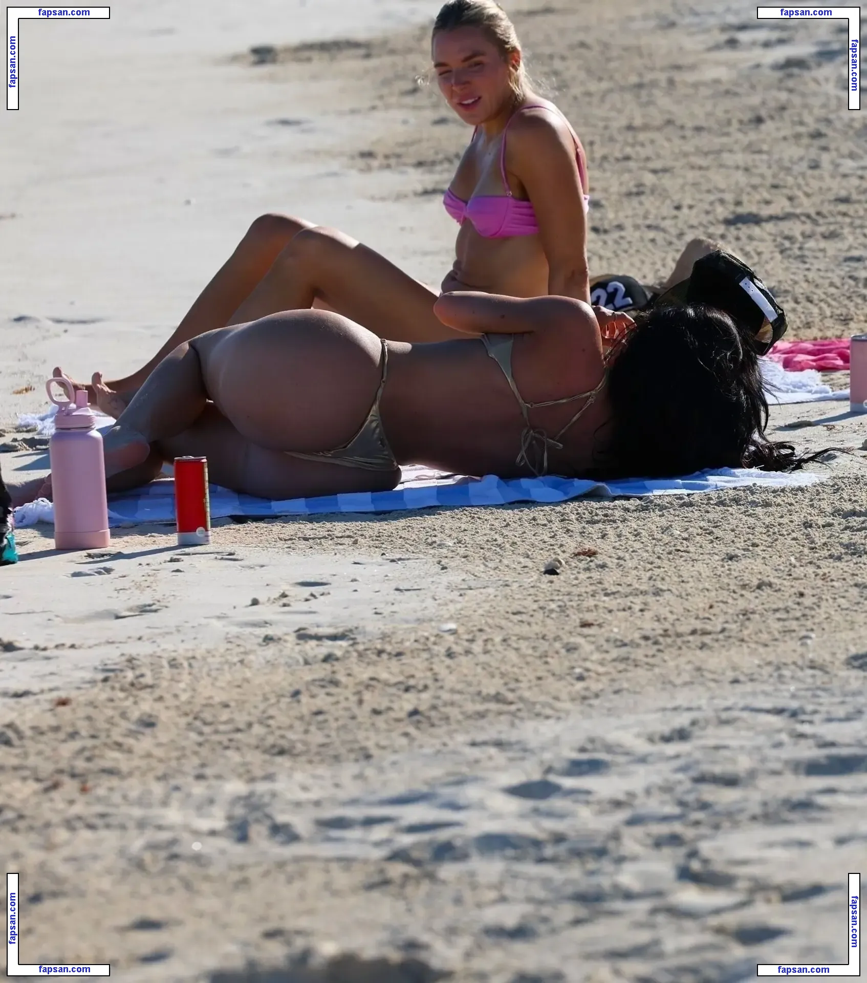 Kylie Jenner nude photo #7401 from OnlyFans