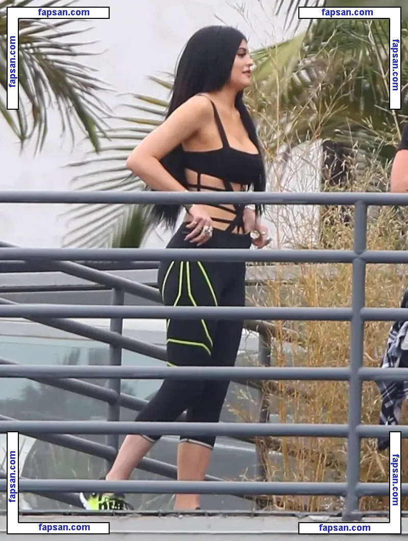 Kylie Jenner nude photo #7495 from OnlyFans