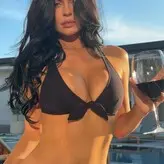 Kylie Jenner голая #7575