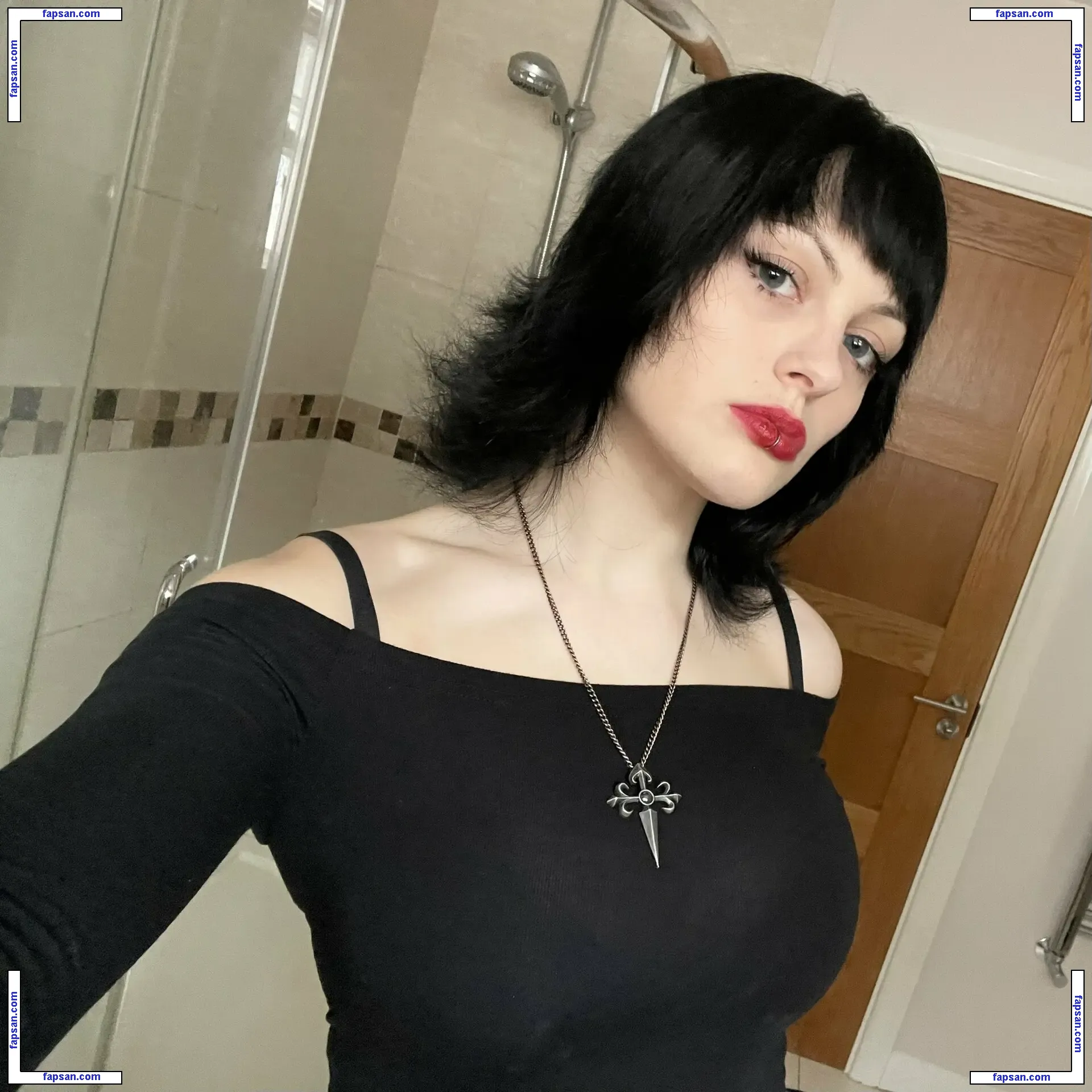 Kyranekko nude photo #0046 from OnlyFans