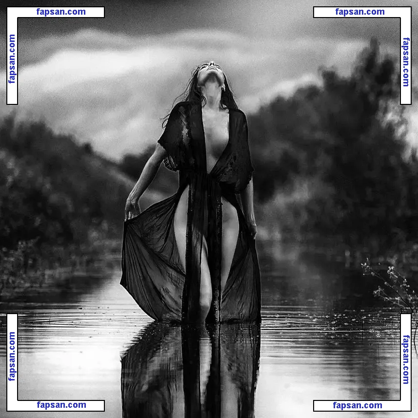 la.bribella nude photo #0007 from OnlyFans