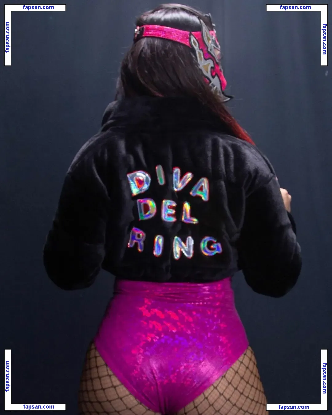 La Catalina nude photo #0003 from OnlyFans