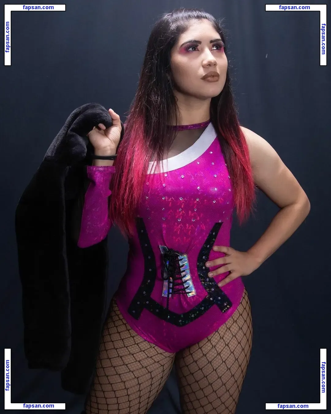 La Catalina nude photo #0005 from OnlyFans