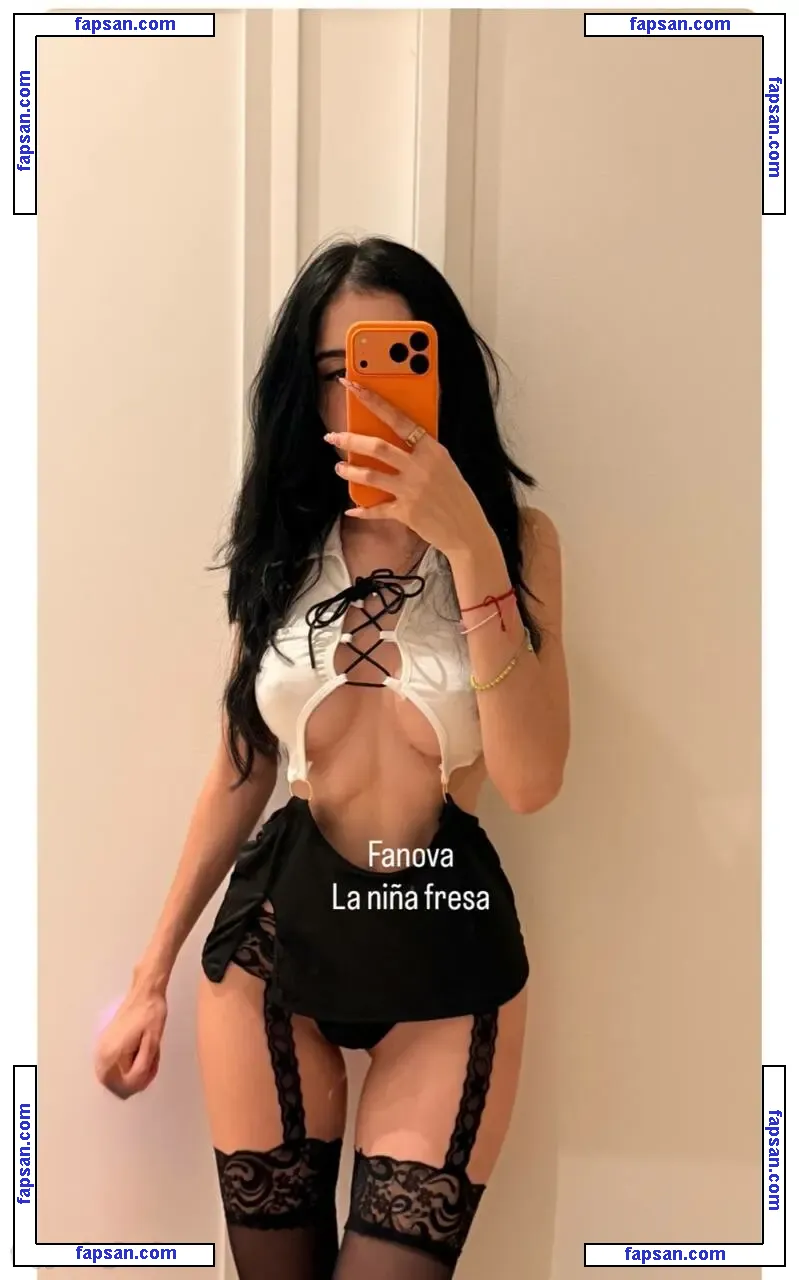La Niña Fresa nude photo #0012 from OnlyFans