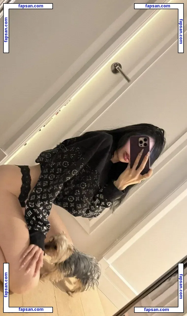 La Niña Fresa nude photo #0019 from OnlyFans