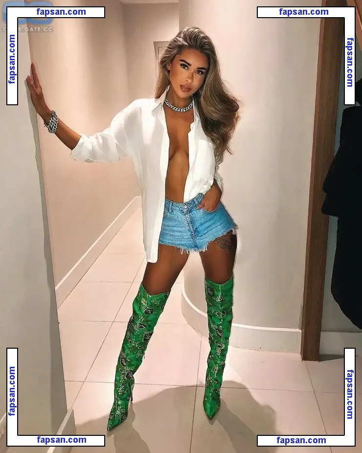 laceymontgomery nude photo #0008 from OnlyFans