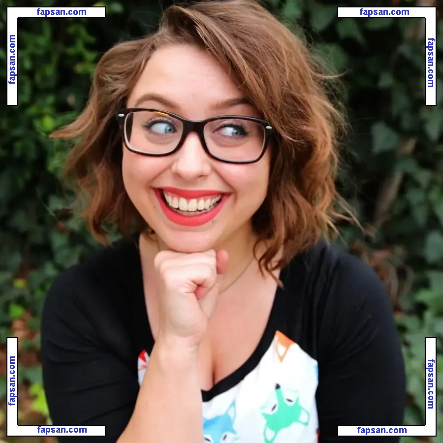 Laci Green голая фото #0007 с Онлифанс