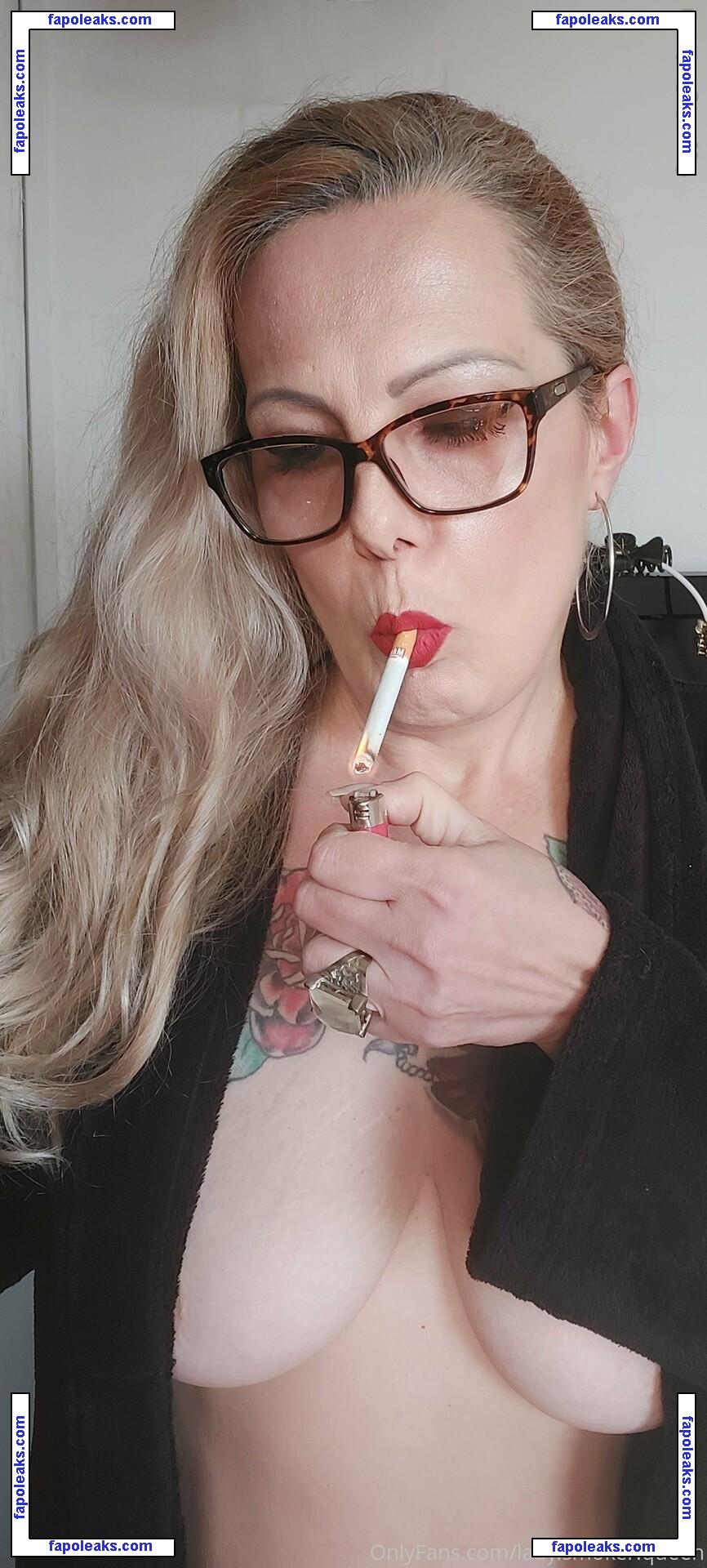 lady.smoker.queen / iamladysmoker nude photo #0001 from OnlyFans