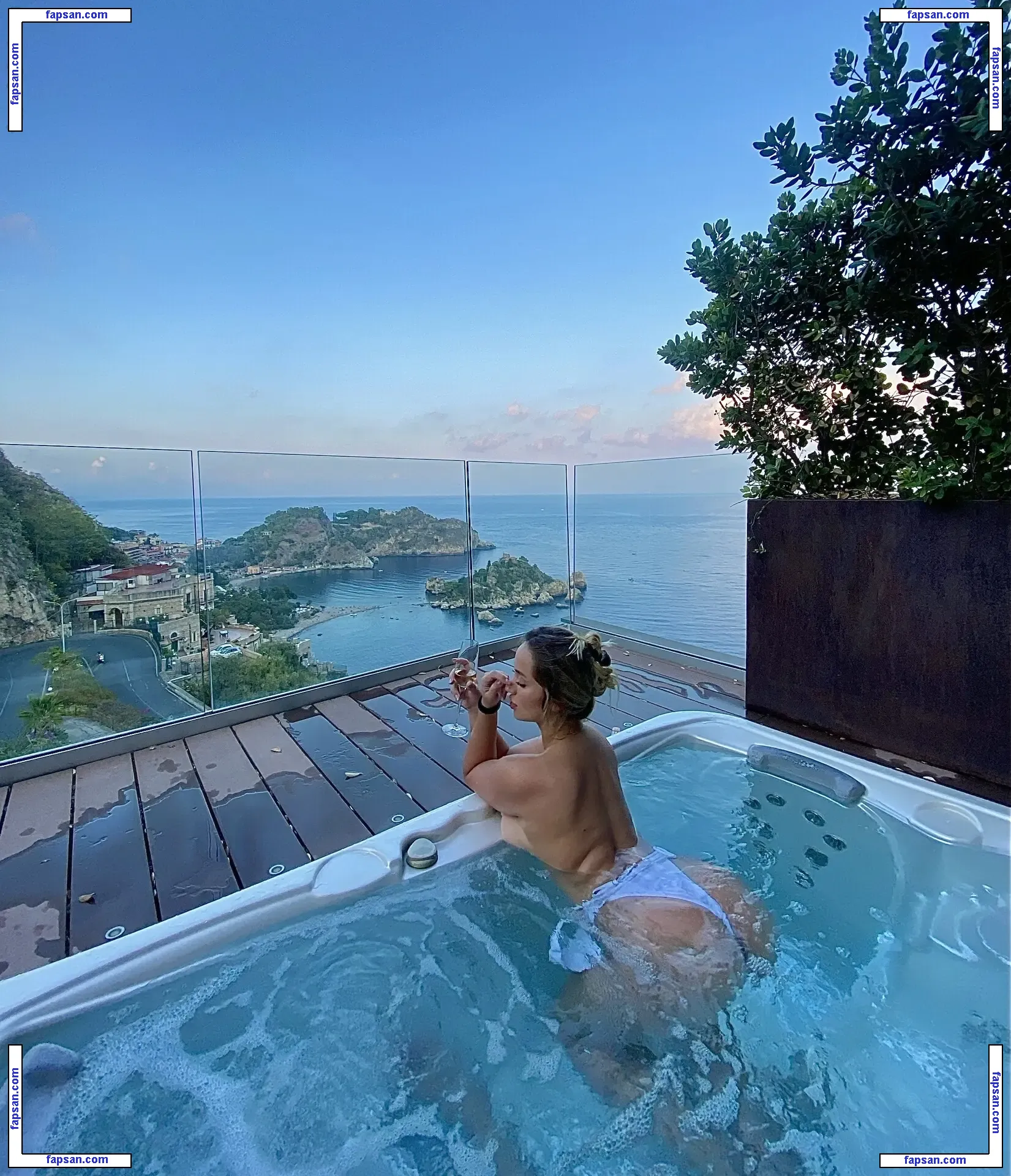 Ladymarina99 голая фото #0009 с Онлифанс