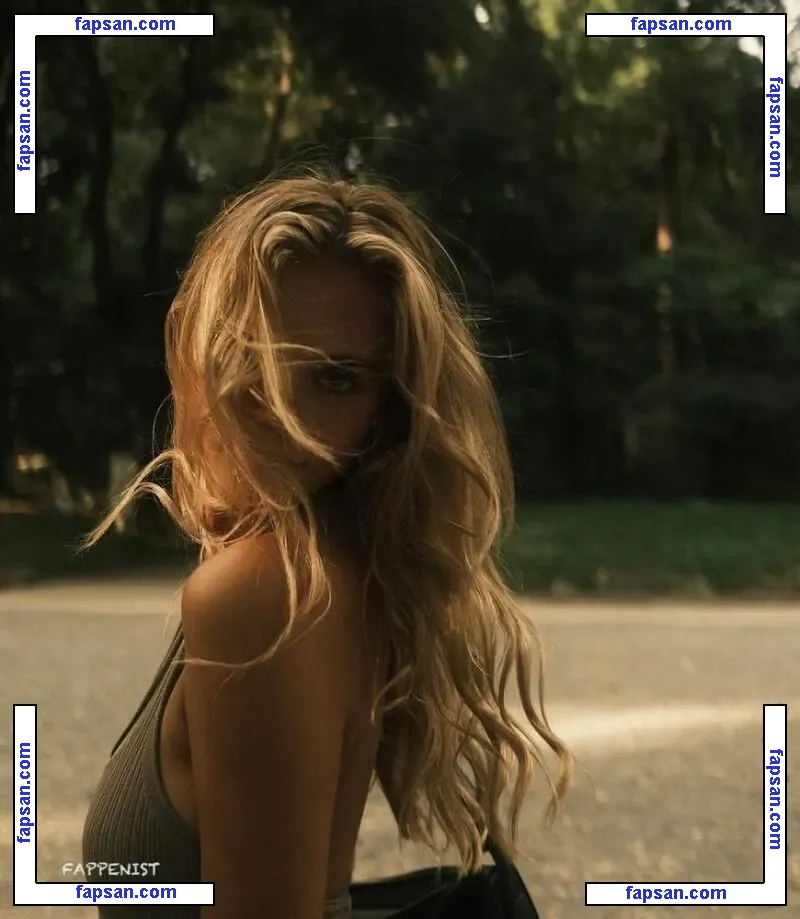 Laila Hasanovic nude photo #0048 from OnlyFans