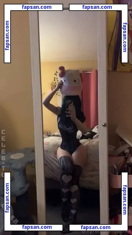 lain.verse nude photo #0007 from OnlyFans