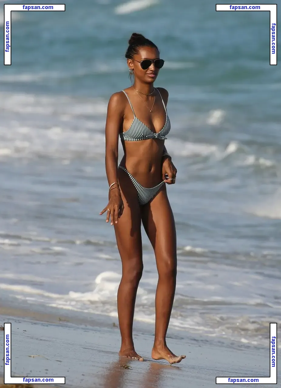 Lais Ribeiro nude photo #0146 from OnlyFans