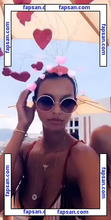 Lais Ribeiro nude photo #1114 from OnlyFans