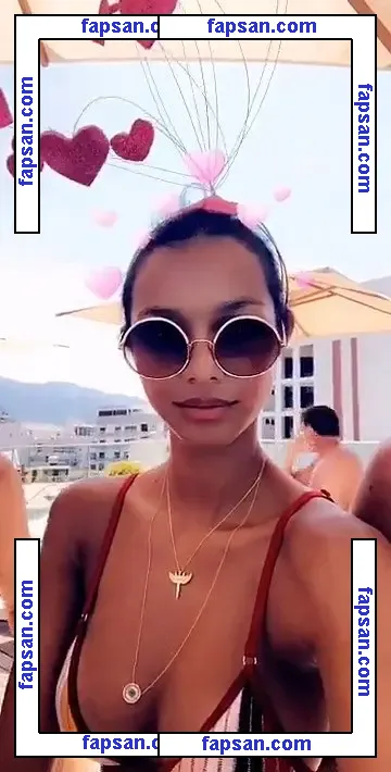 Lais Ribeiro nude photo #1116 from OnlyFans