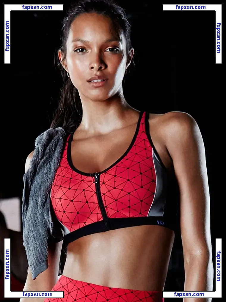 Lais Ribeiro nude photo #1634 from OnlyFans