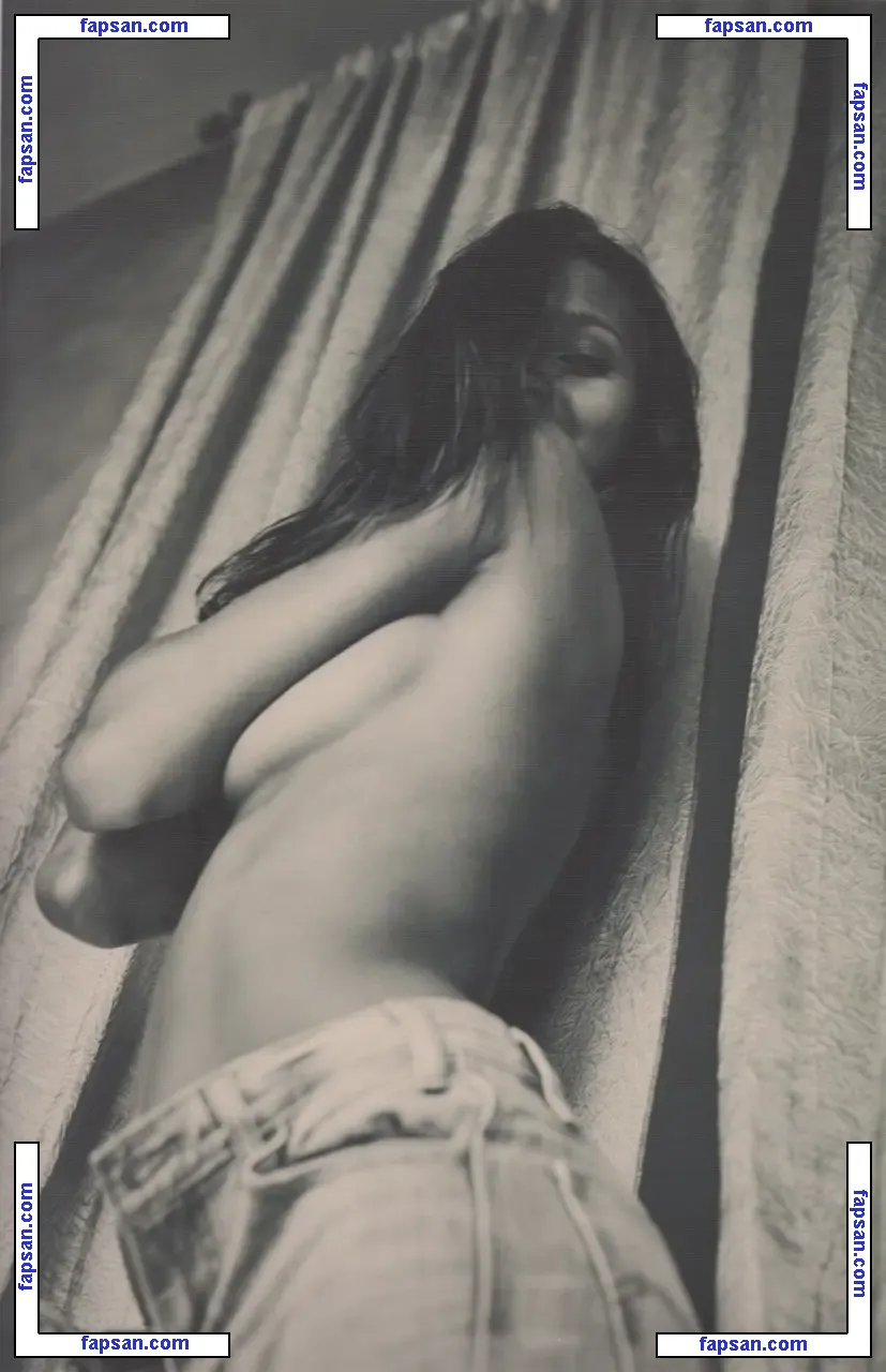 Lais Ribeiro nude photo #1806 from OnlyFans