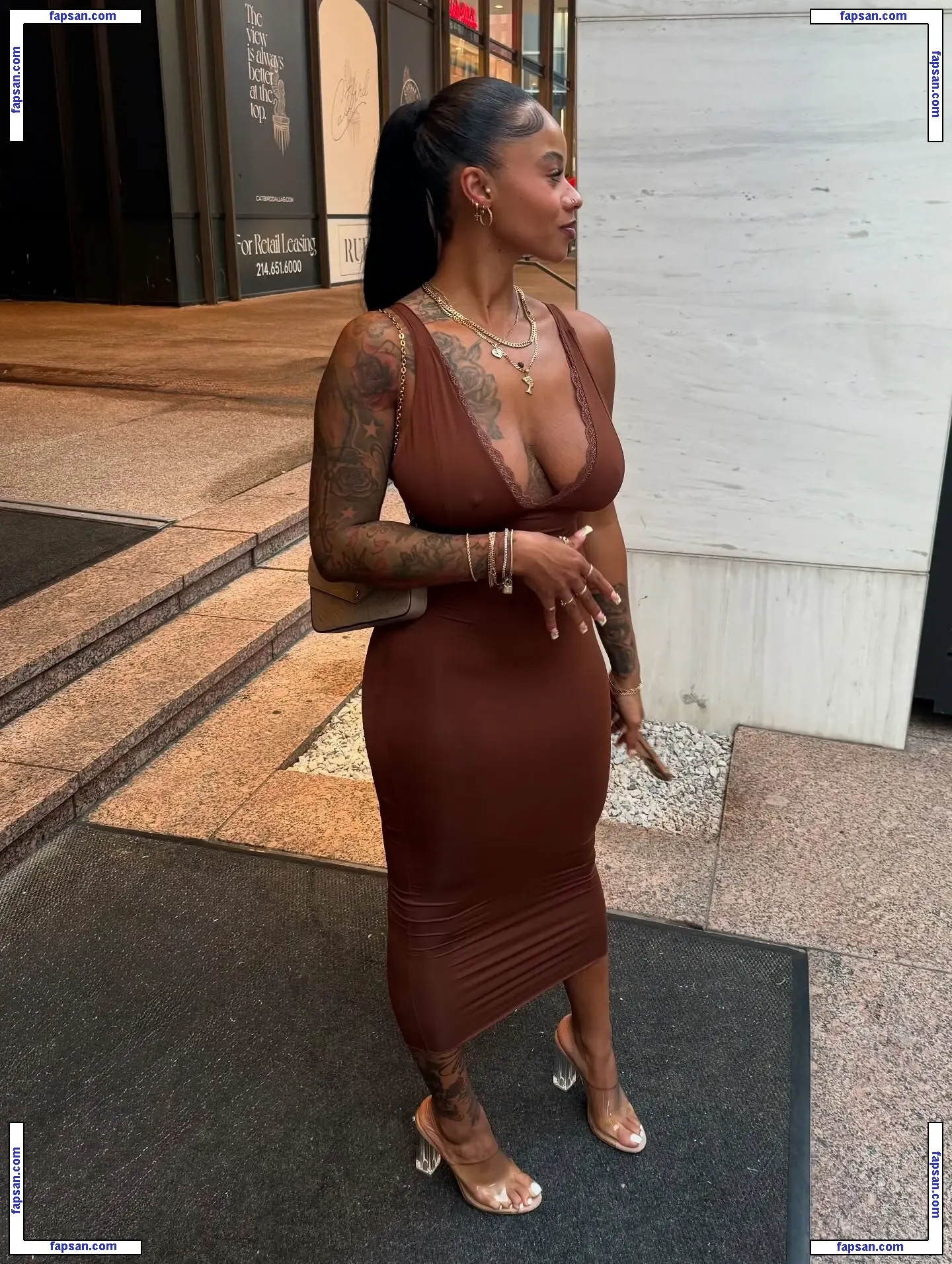 Lala Ronay nude photo #0002 from OnlyFans
