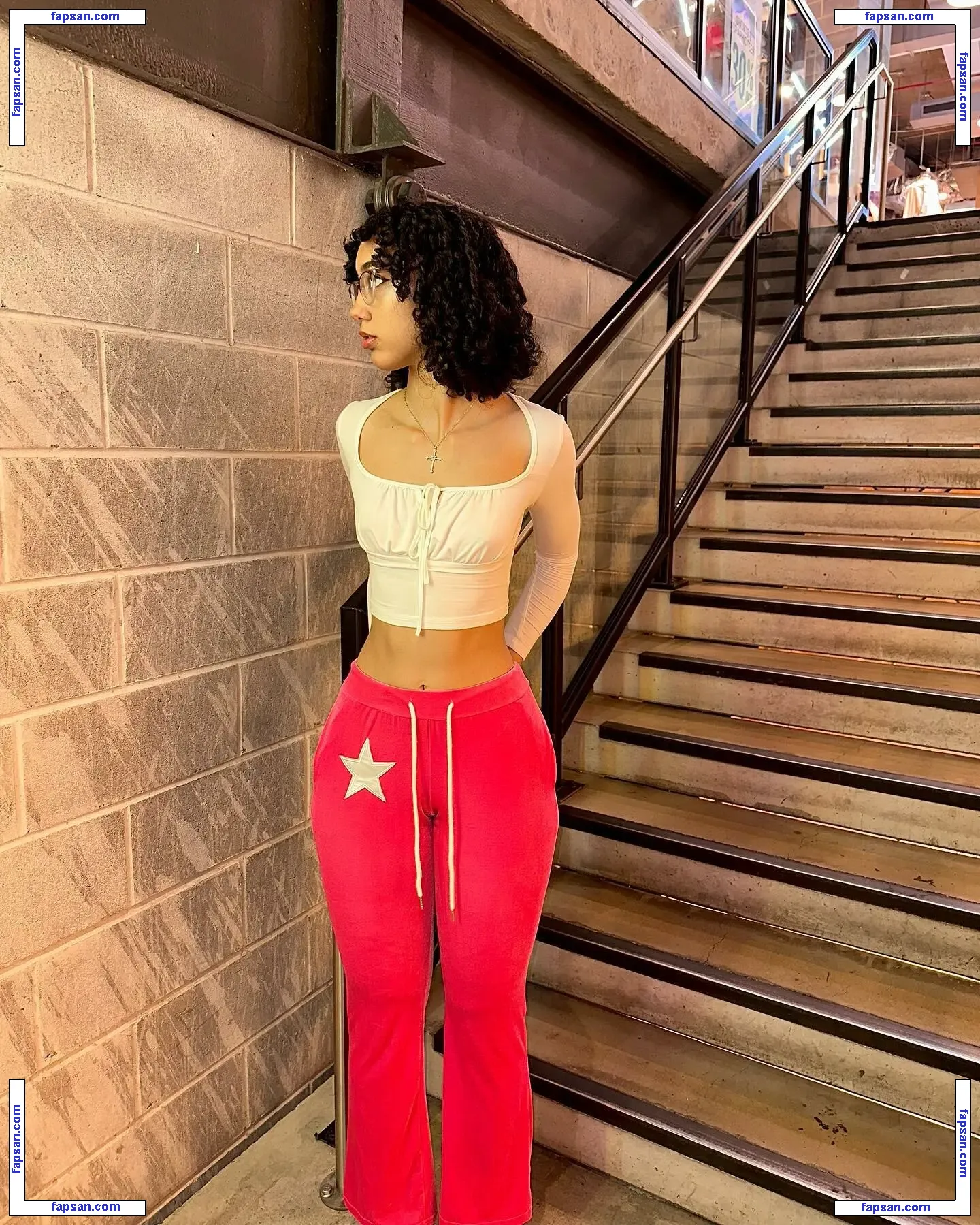 lalayravo nude photo #0006 from OnlyFans