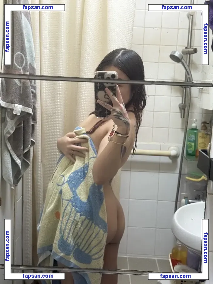 Lammyta nude photo #0050 from OnlyFans