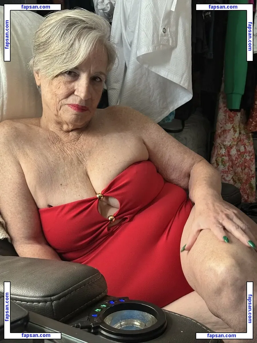 lanareznor1955 голая фото #0001 с Онлифанс