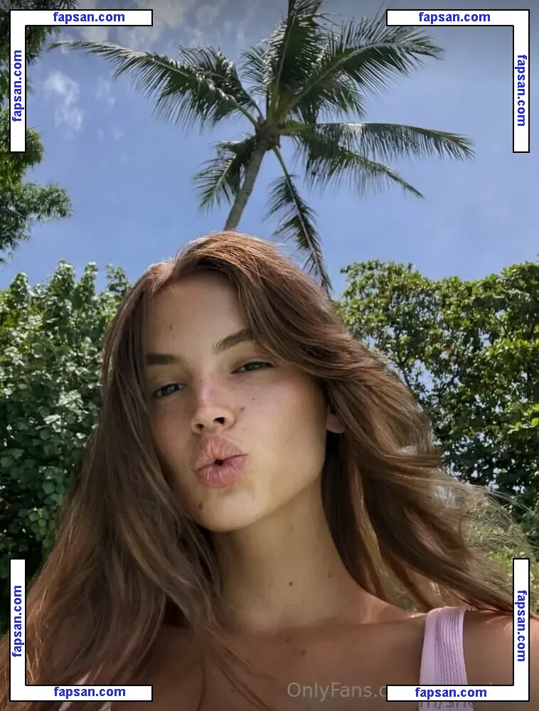 lanavelvett nude photo #0017 from OnlyFans