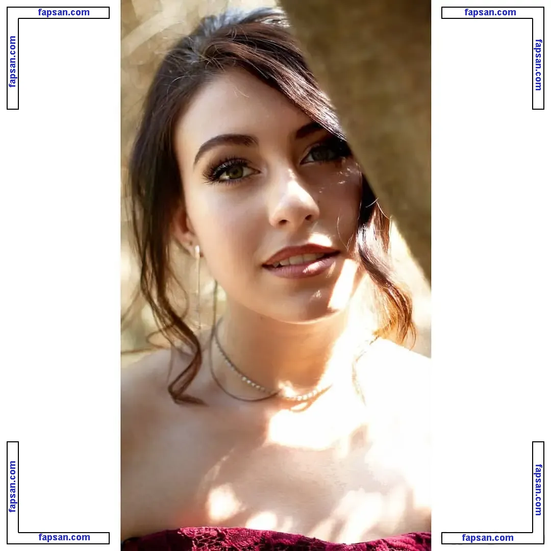 Lanzi nude photo #0048 from OnlyFans