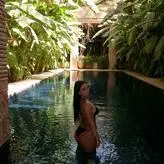 Lara Braile nude #0003