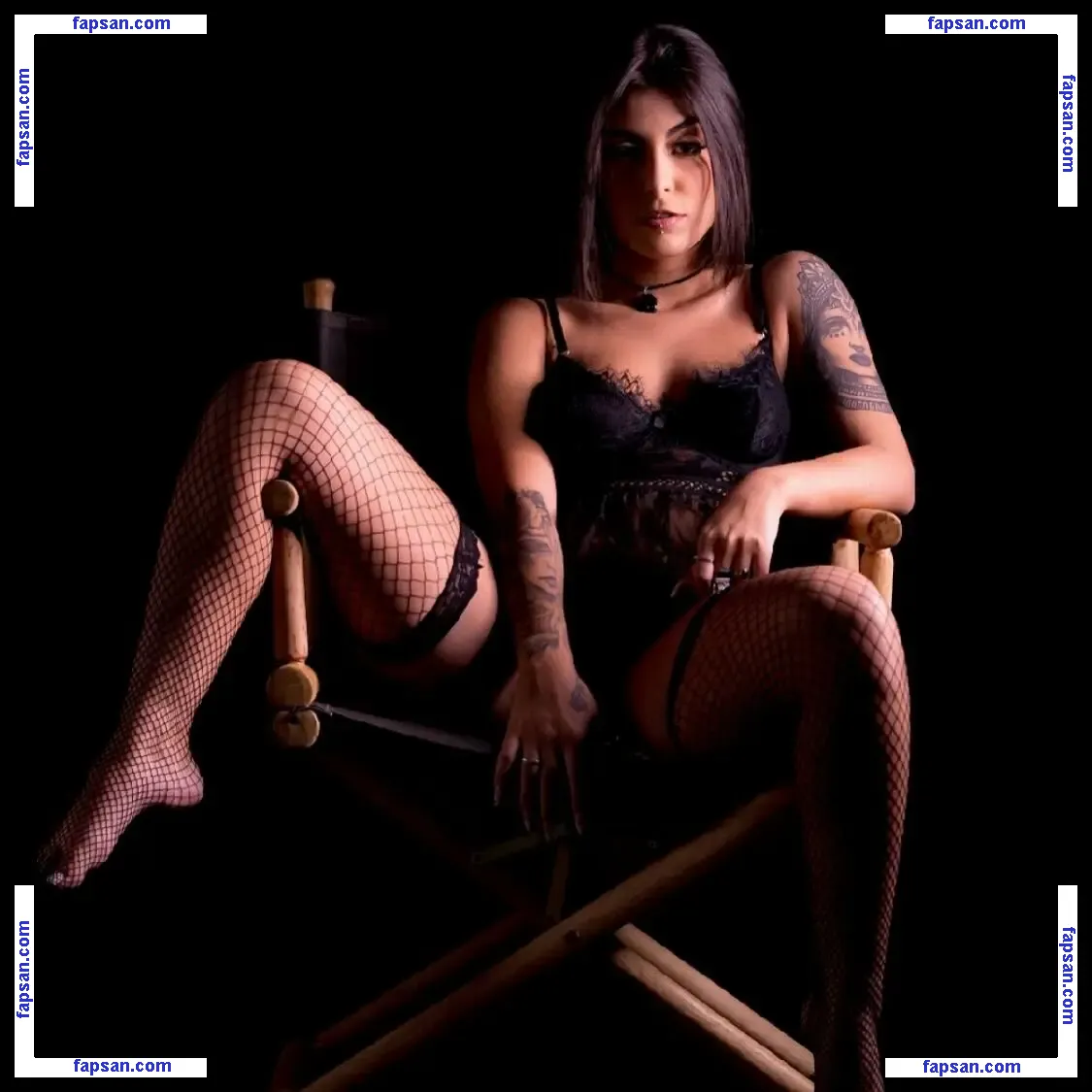 Lara Camargo nude photo #0005 from OnlyFans