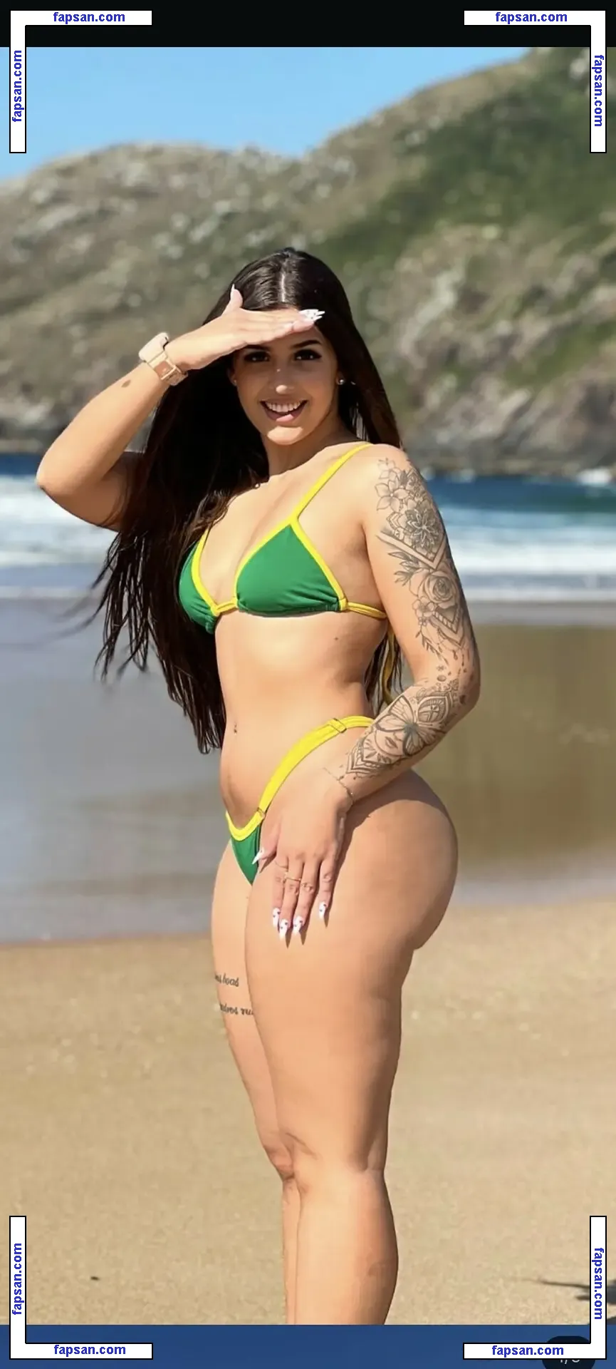 Lara Castro голая фото #0003 с Онлифанс