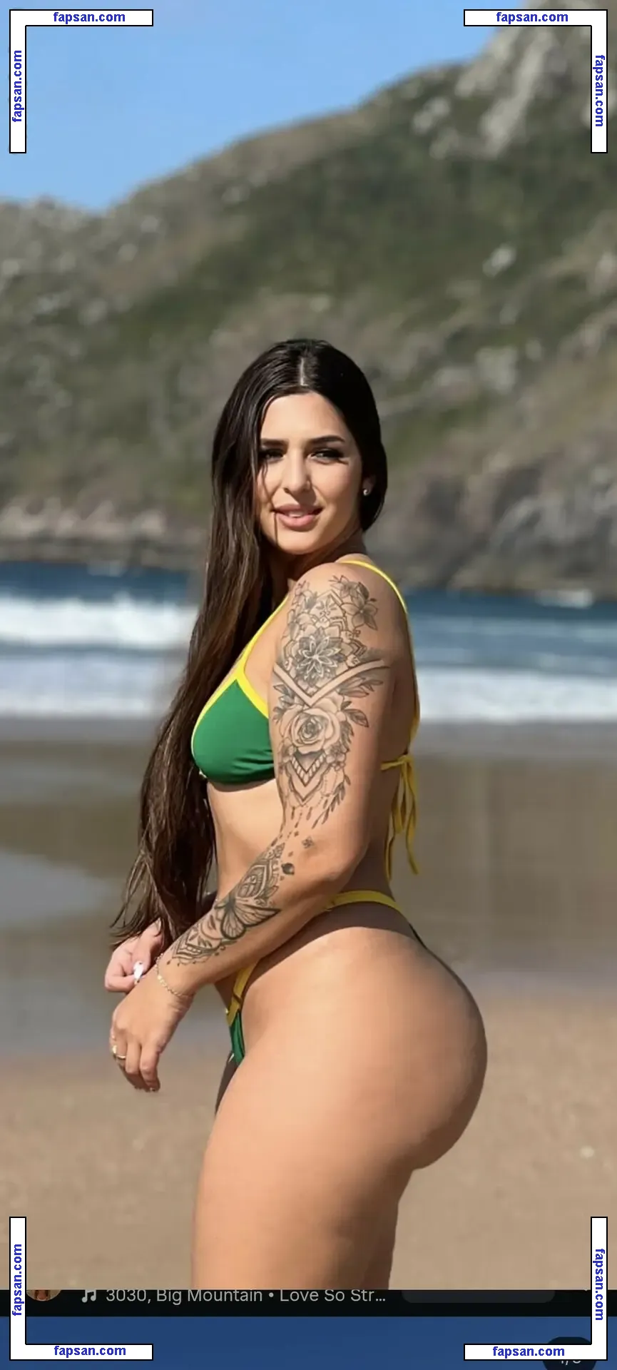 Lara Castro голая фото #0004 с Онлифанс