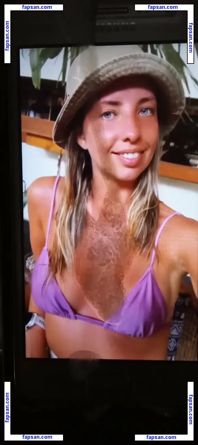 Lara López Calvo nude photo #0008 from OnlyFans