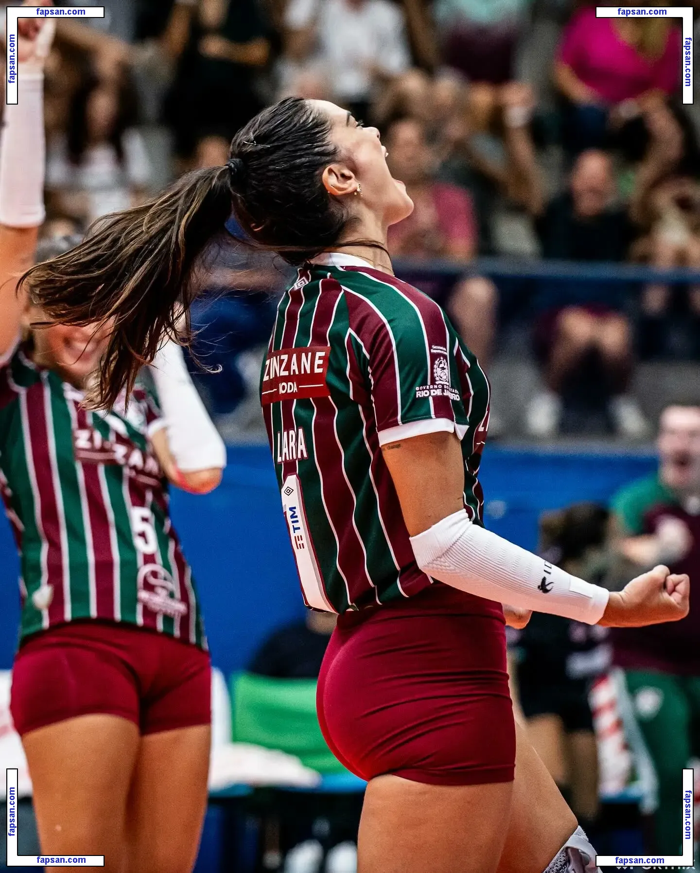 Lara Nobre nude photo #0064 from OnlyFans