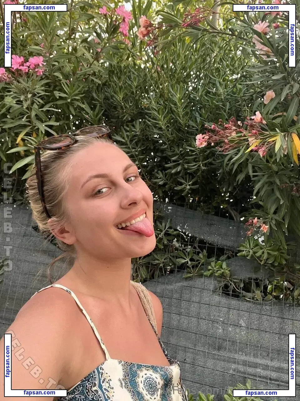 Larissa Lange голая фото #0014 с Онлифанс