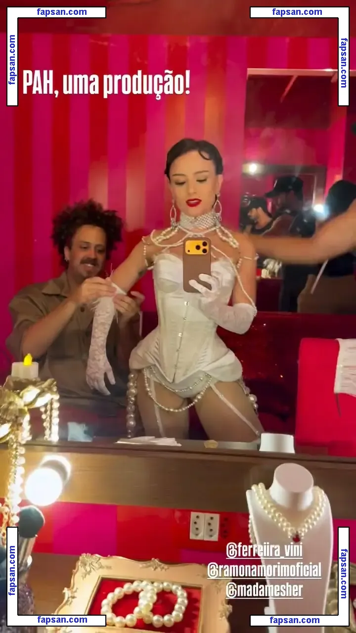 Larissa Manoela nude photo #0838 from OnlyFans