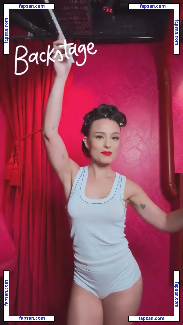 Larissa Manoela nude photo #0843 from OnlyFans