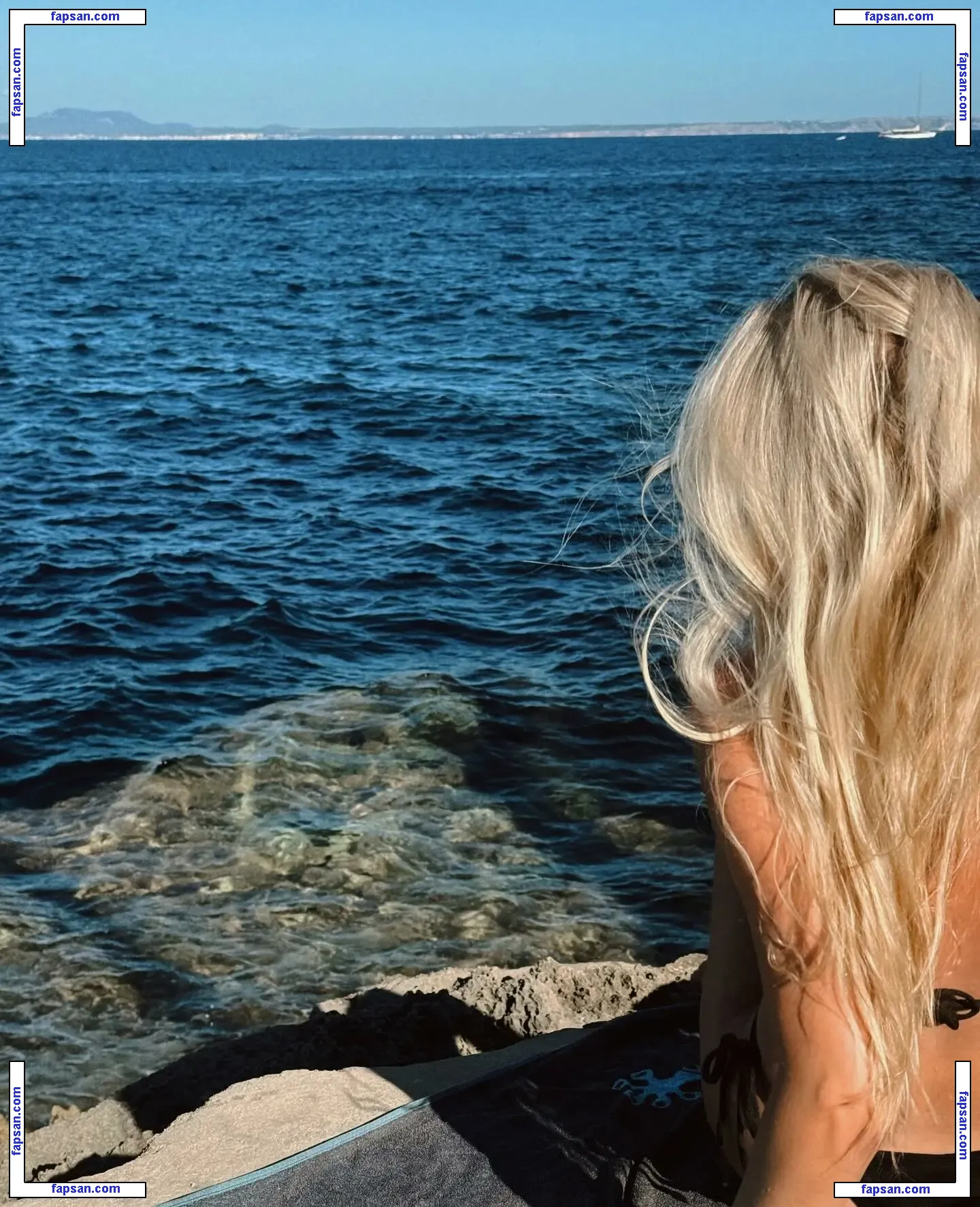 Larissa Oberste голая фото #0005 с Онлифанс