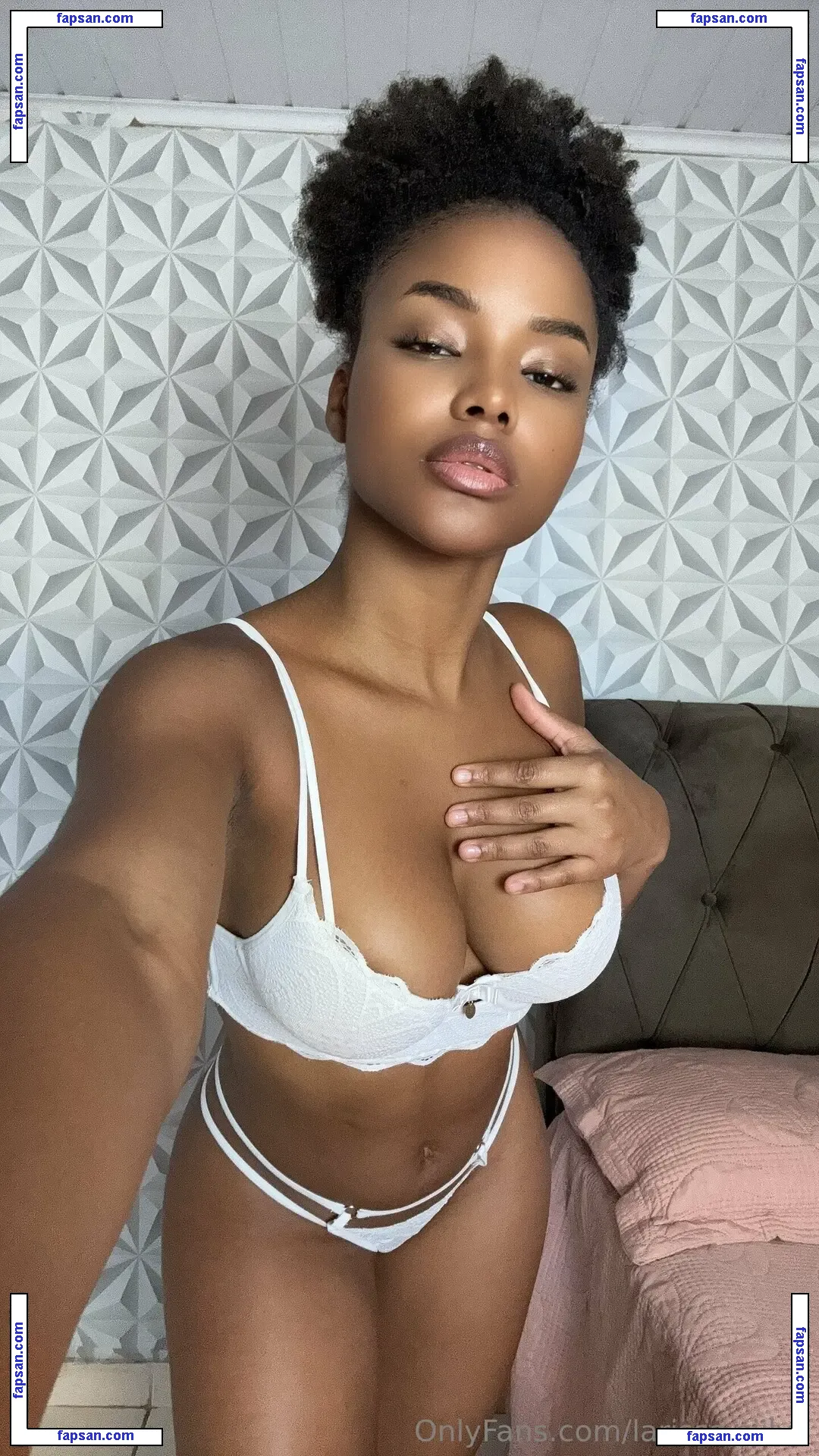 larissa.siilva nude photo #0005 from OnlyFans