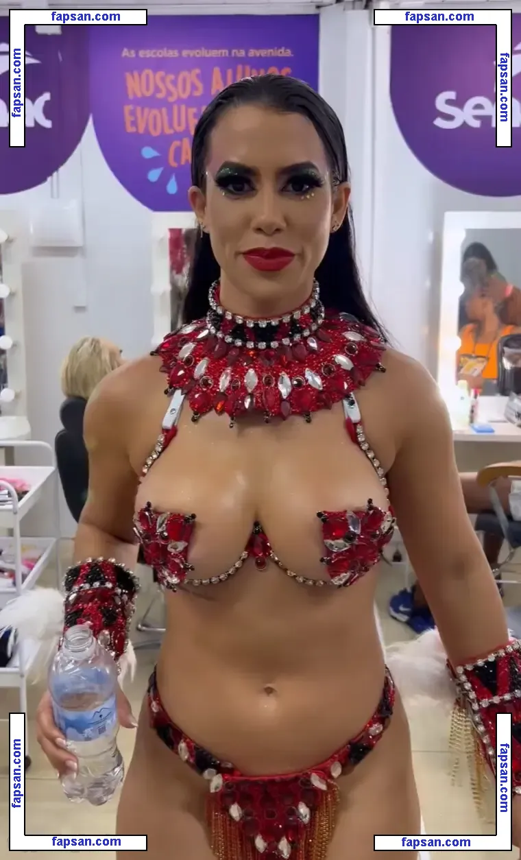 Larissa Tomásia nude photo #0120 from OnlyFans
