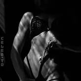 Latex Juliana голая #0027