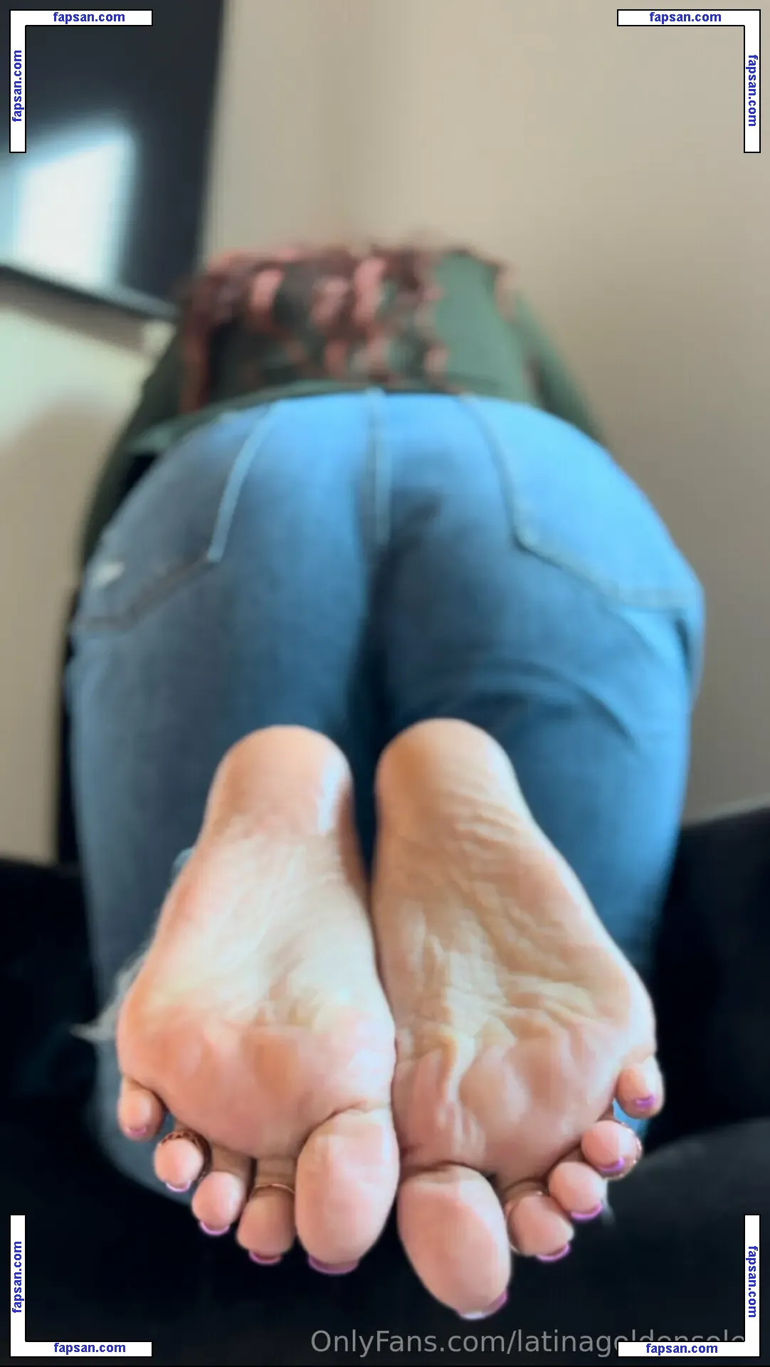 latinagoldensoles nude photo #0031 from OnlyFans