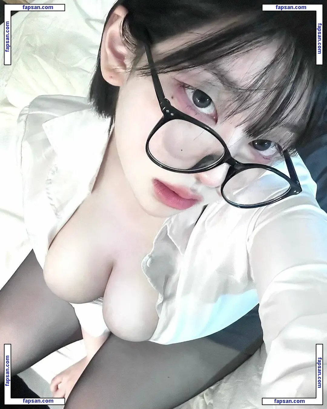 latulip_0 nude photo #0053 from OnlyFans