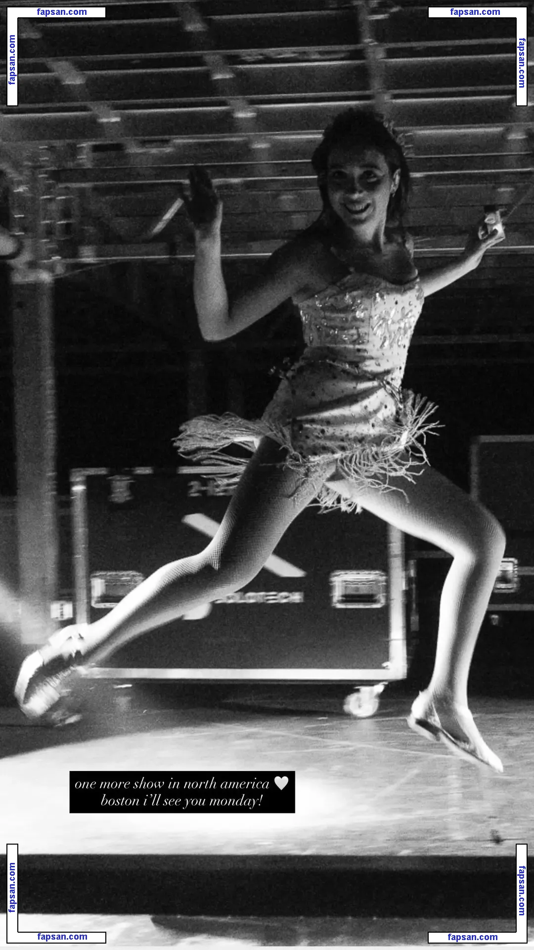 Laufey Lin голая фото #0092 с Онлифанс