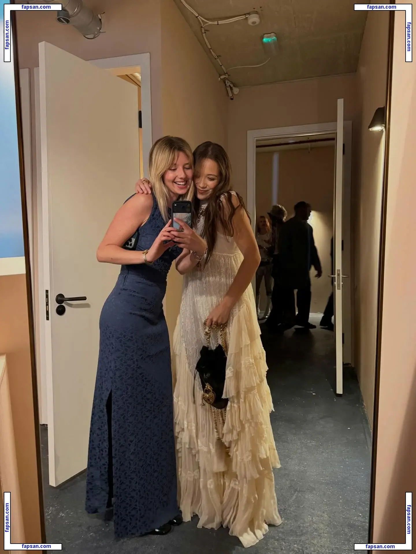 Laufey Lin nude photo #0096 from OnlyFans