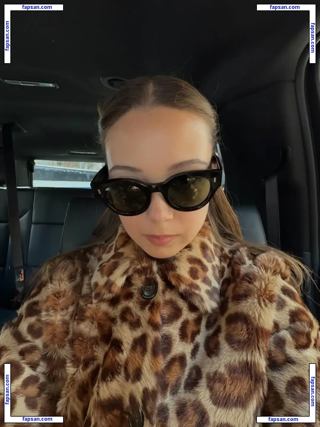 Laufey Lin голая фото #0102 с Онлифанс