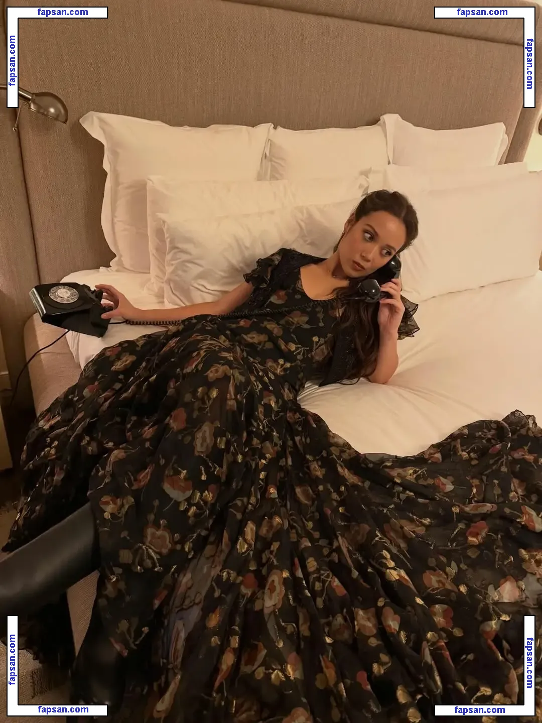 Laufey Lin голая фото #0105 с Онлифанс