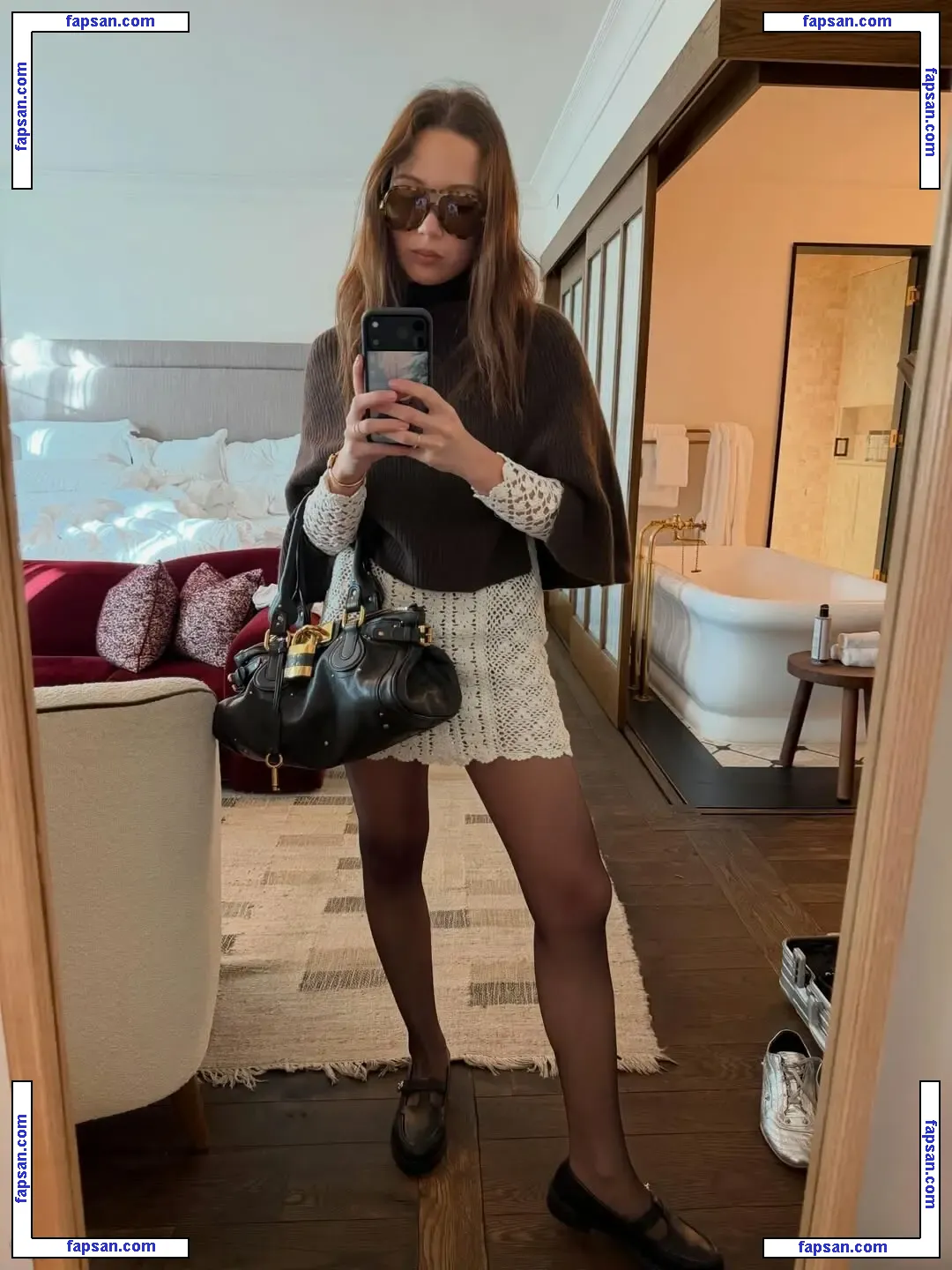 Laufey Lin голая фото #0107 с Онлифанс