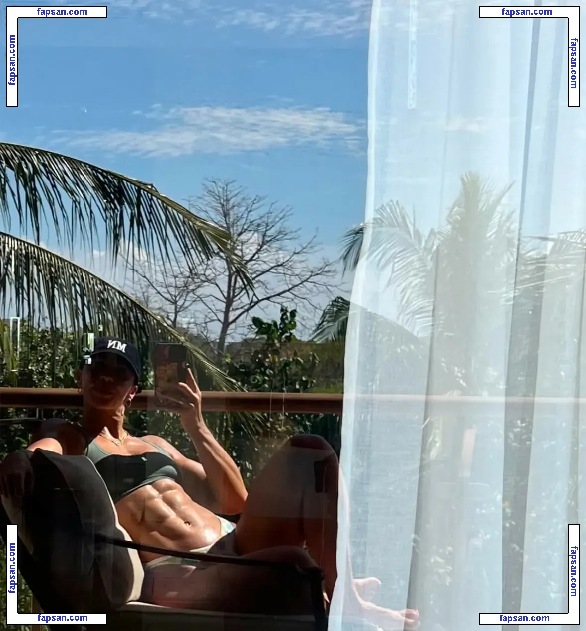 laura_ashleighh nude photo #0007 from OnlyFans