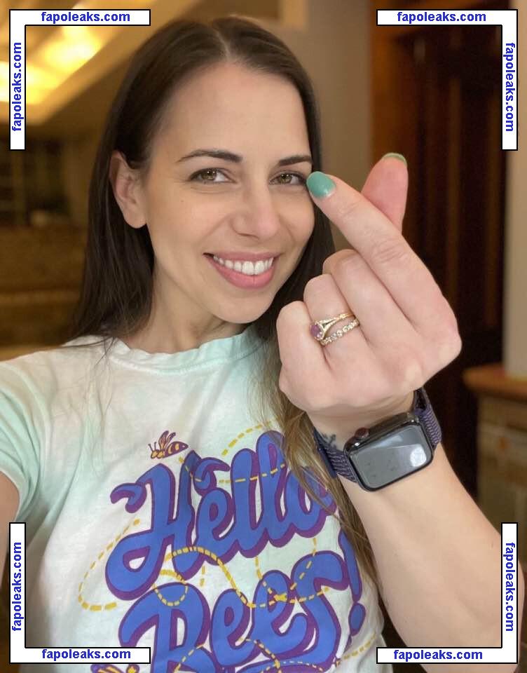 Laura Bailey / LauraBaileyVO nude photo #0044 from OnlyFans